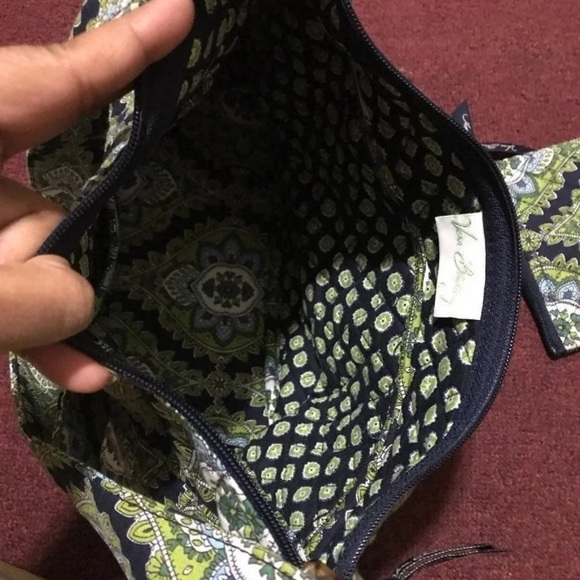 Vera Bradley purse & a matching wallet -cross body - Picture 7 of 10